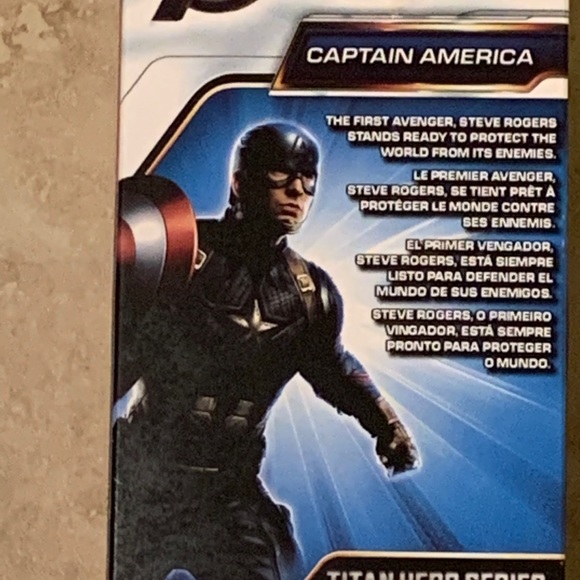 NIB Marvel Avengers Captain America - Picture 5 of 6